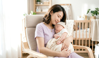 哄睡好累人！其實不用抱、不用搖，做到3件事寶寶也能自己睡過夜